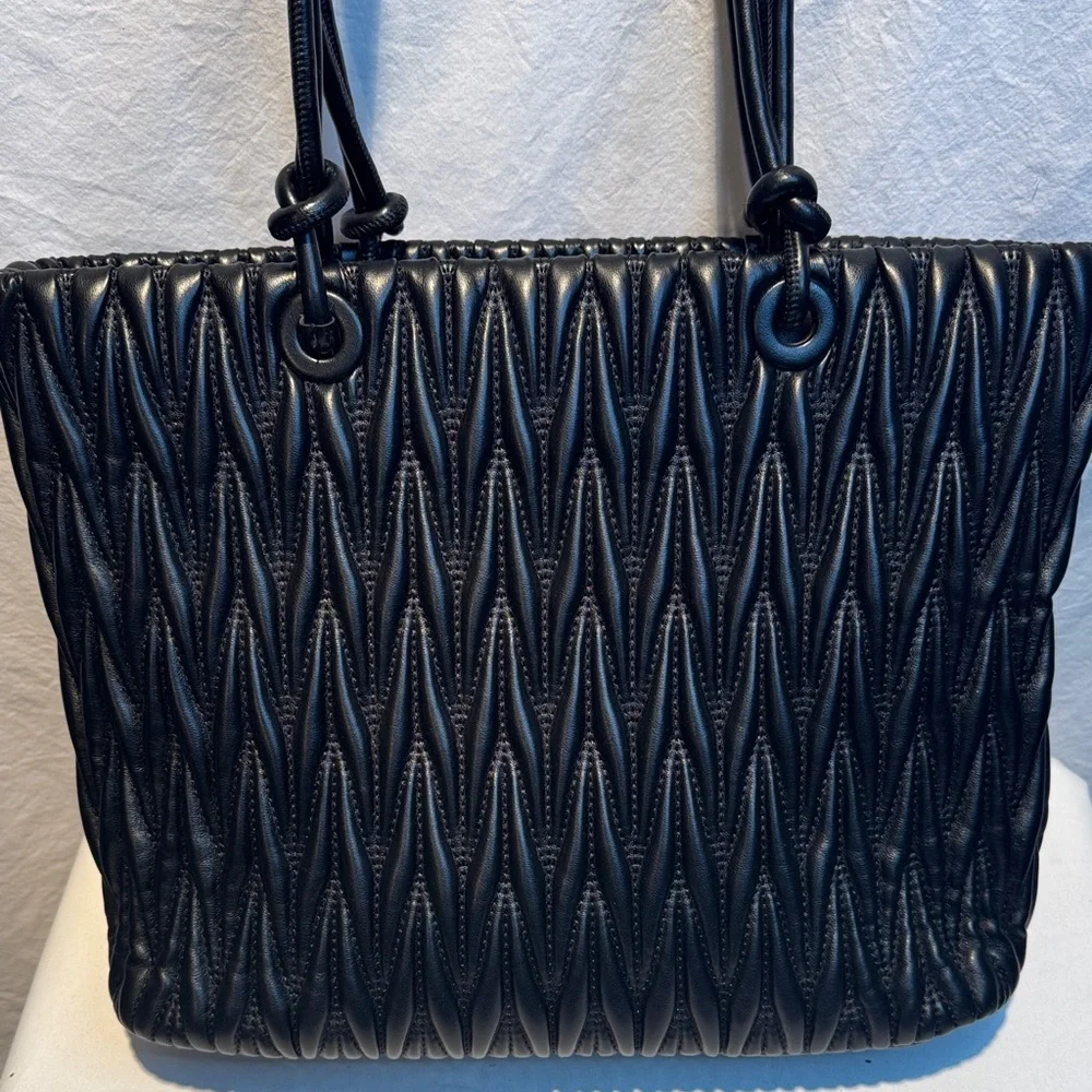 Urban Expressions Black Textured Tote